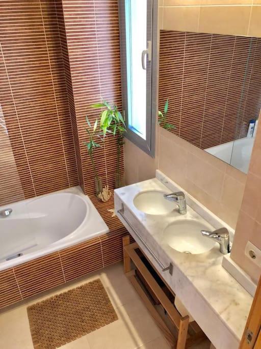 Modern Zen Bali Hotel Puerto Real Kültér fotó